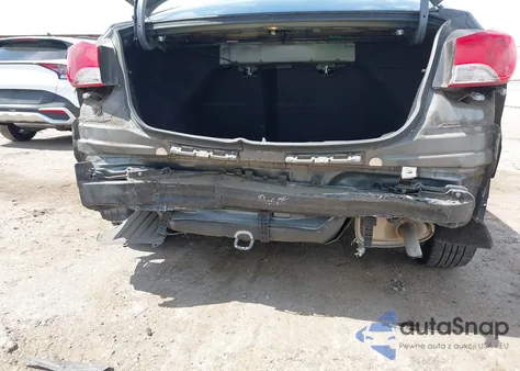 2013 Hyundai Elantra Gls z USA, uszkodzony, nr VIN 5NPDH4AE0DH429515